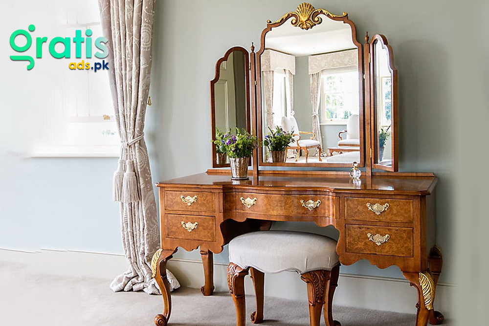 Explore the Top Wooden Dressing Table Design for a Stylish 2024